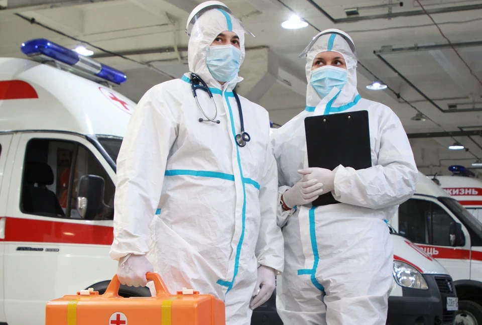Пандемия нас всех изменила, но именно врачи стали первыми, кто шагнул в новую реальность как в открытый космос.