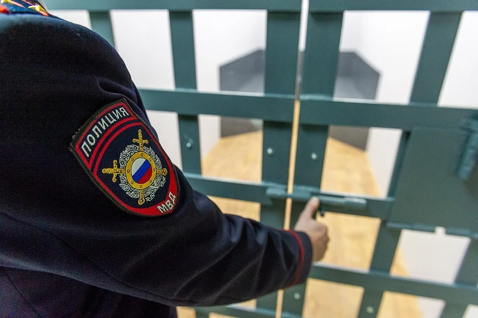 Полицейские задержали жителя Зимы, у которого нашли полкило наркотиков