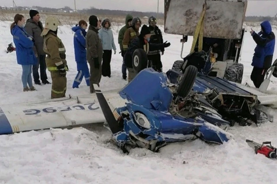 Самолет взлетел с аэродрома в Гостилицах