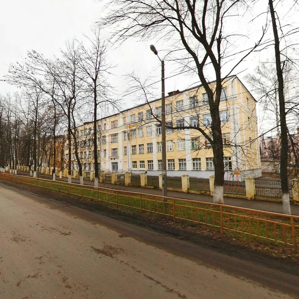Та самая школа, где произошел инцидент.