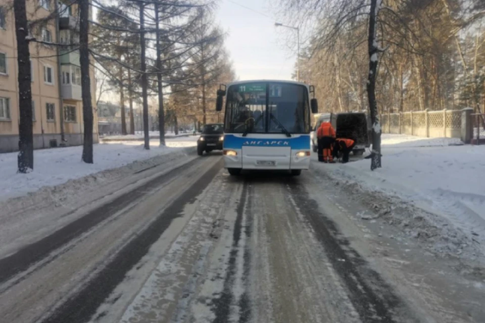 Автобус сбил мужчину в Ангарске. Фото: ГУ МВД России по Иркутской области