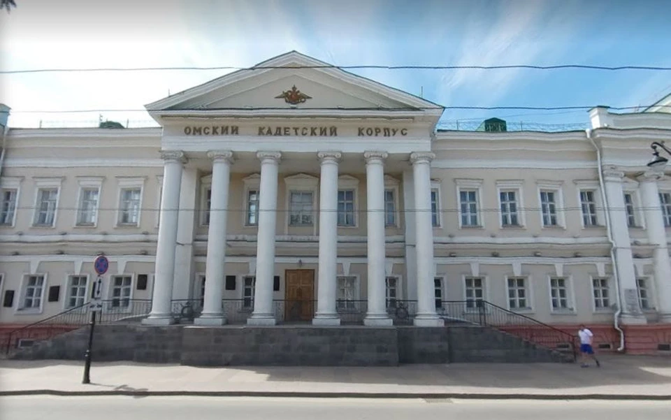 Старое здание военного училища закрыто, а новое только строится. Фото: Google Карты
