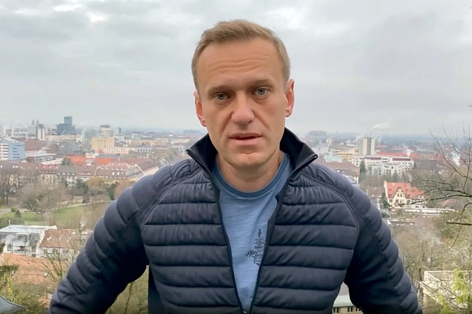 Алексей Навальный заявил, что 17 января он возвращается в Россию из Германии