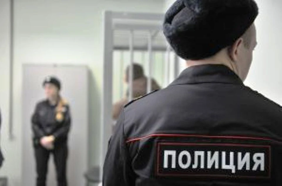 Против женщины составили протокол