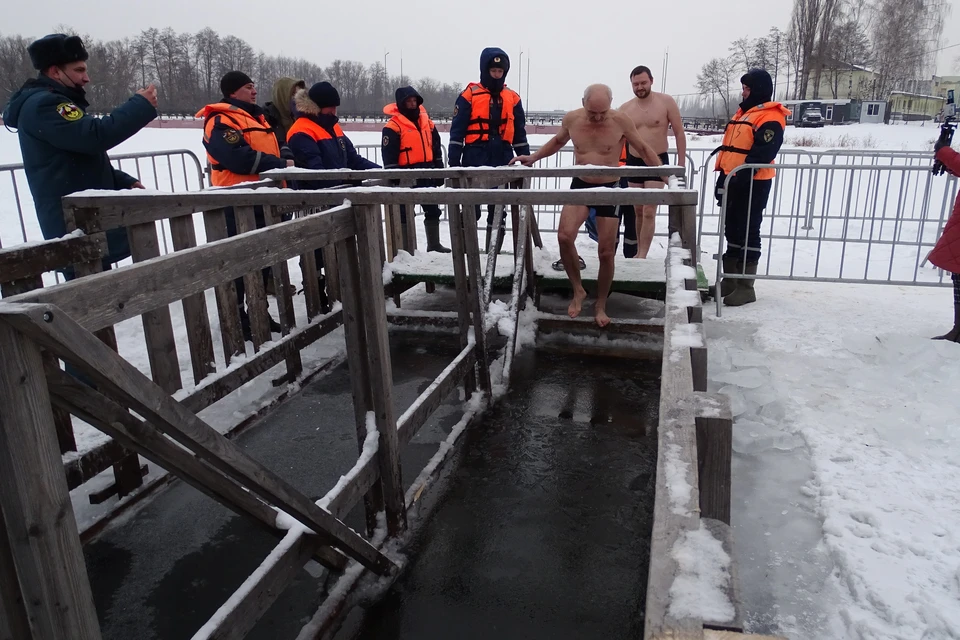 Подготовка к Крещенским купаниям в Липецке