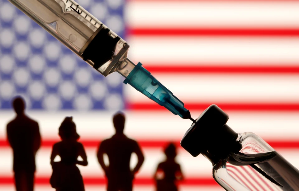 В Америке первыми будут вакцинировать от коронавируса курильщиков.