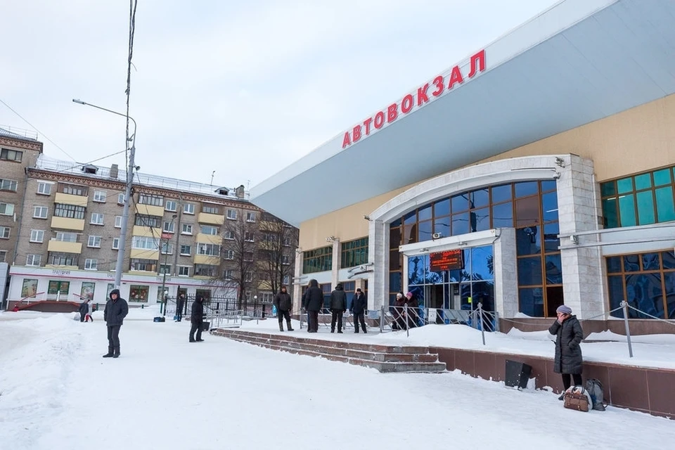 Автовокзал томск. Автовокзал Томск зима. Автовокзал города Томска. Вокзал Томск 1 автовокзал.