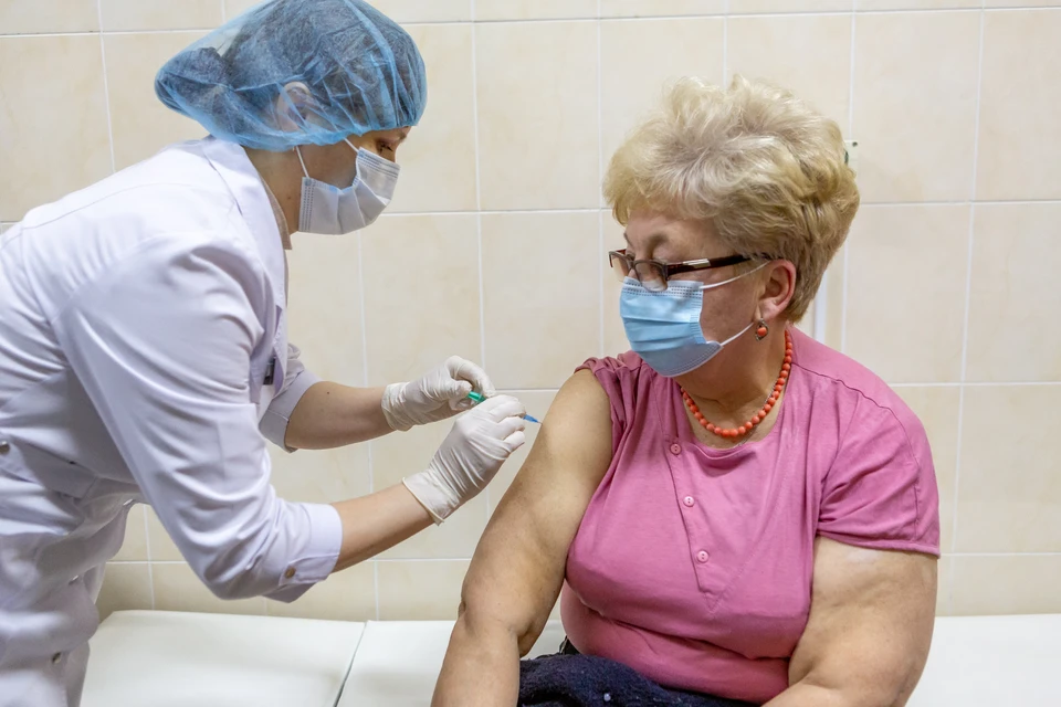Крупная партия вакцины поступит в Омск в феврале.