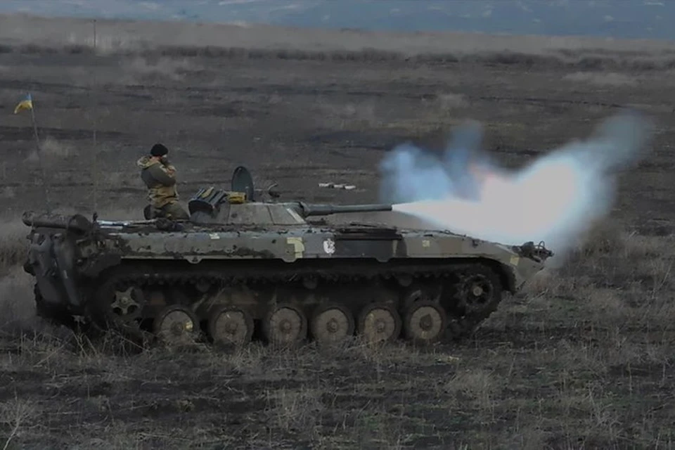 По Еленовке украинские военные стреляли из пушек БМП-1. Фото: Пресс-центр штаба ООС