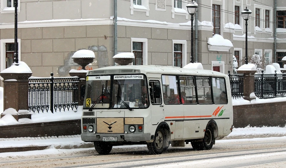 «Заказные» автобусы продолжают курсировать в Томске по отмененному маршруту №3.