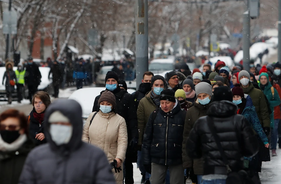 Полиция и ОМОН проводят массовые задержания участников акции на Сухаревской площади и на Красных воротах