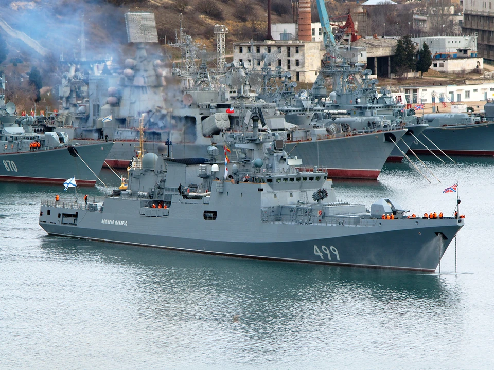 Фрегат «Адмирал Макаров» в боевом строю. Фото: kchf.ru