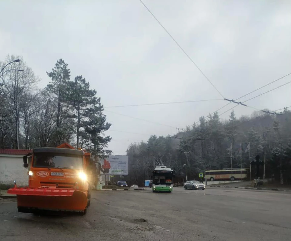 Участок дороги на гору Ай-Петри перекроют из-за возможного схода лавины.