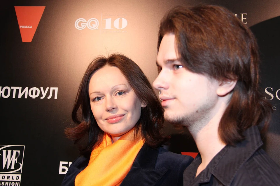 Ирина Безрукова шесть лет назад пережила страшное горе. 14 марта 2015 года умер ее единственный сын Андрей Ливанов.