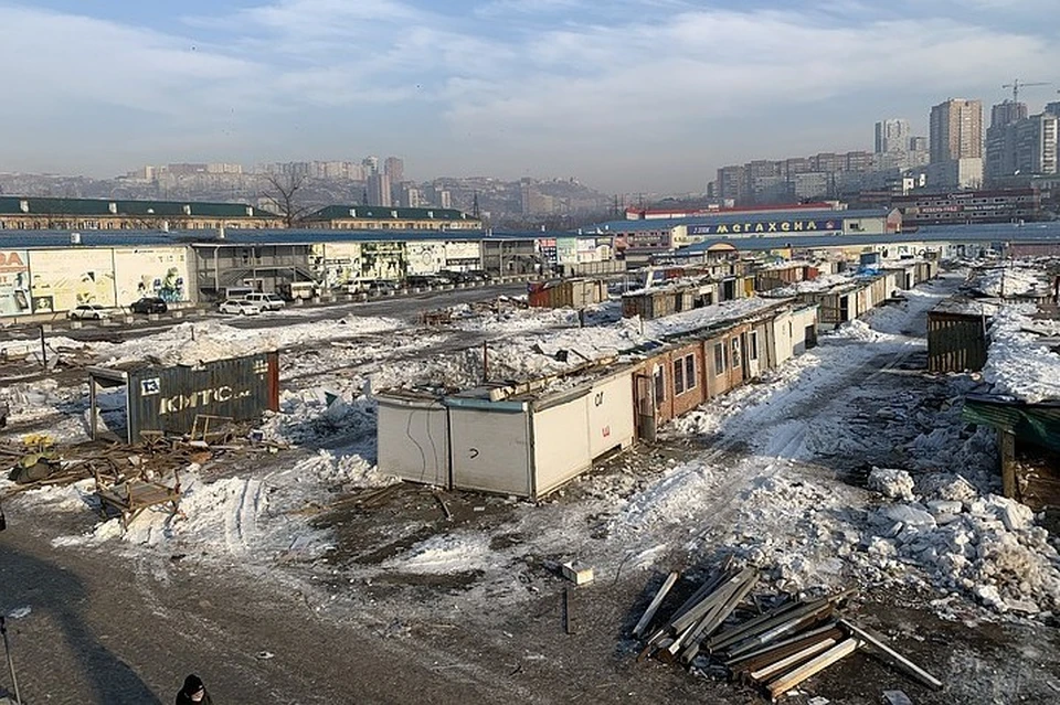Спортивный рынок во Владивостоке сносят
