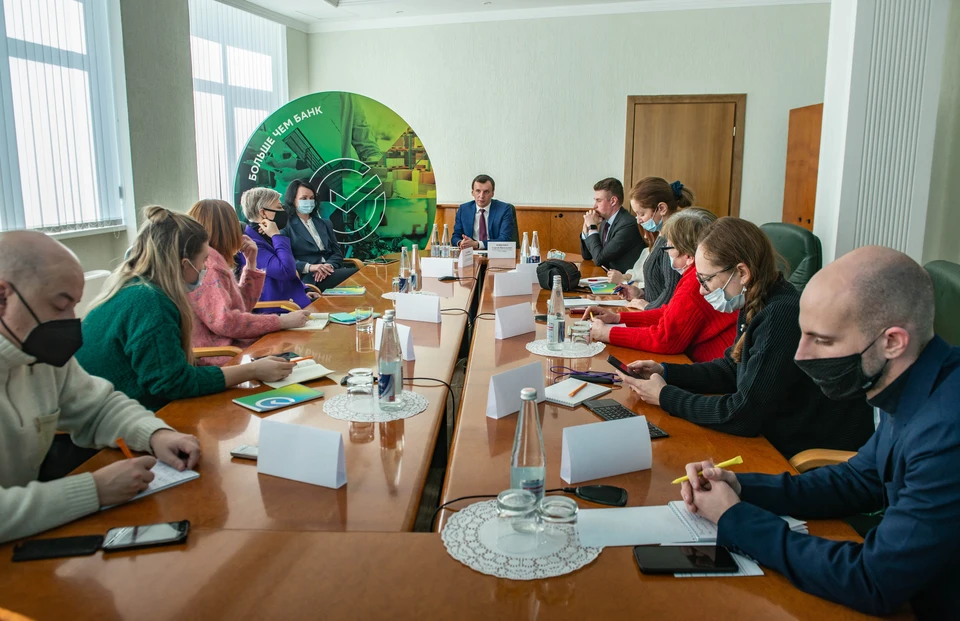 Пресс-конференция для СМИ управляющего Тульским отделением ПАО Сбербанк Сергея Ющенко.