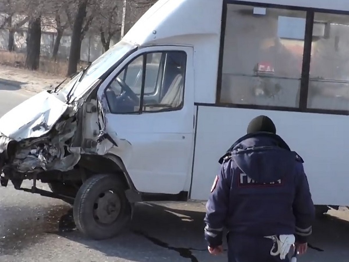 В крупном ДТП в Макеевке пострадали 10 человек - KP.RU