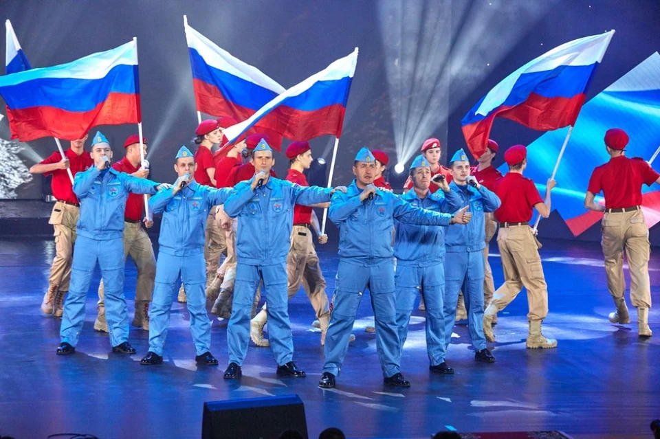 Вновь командуют сбор. Это значит - пора: онлайн-концерт «Дембельский аккорд» состоялся 23 февраля.