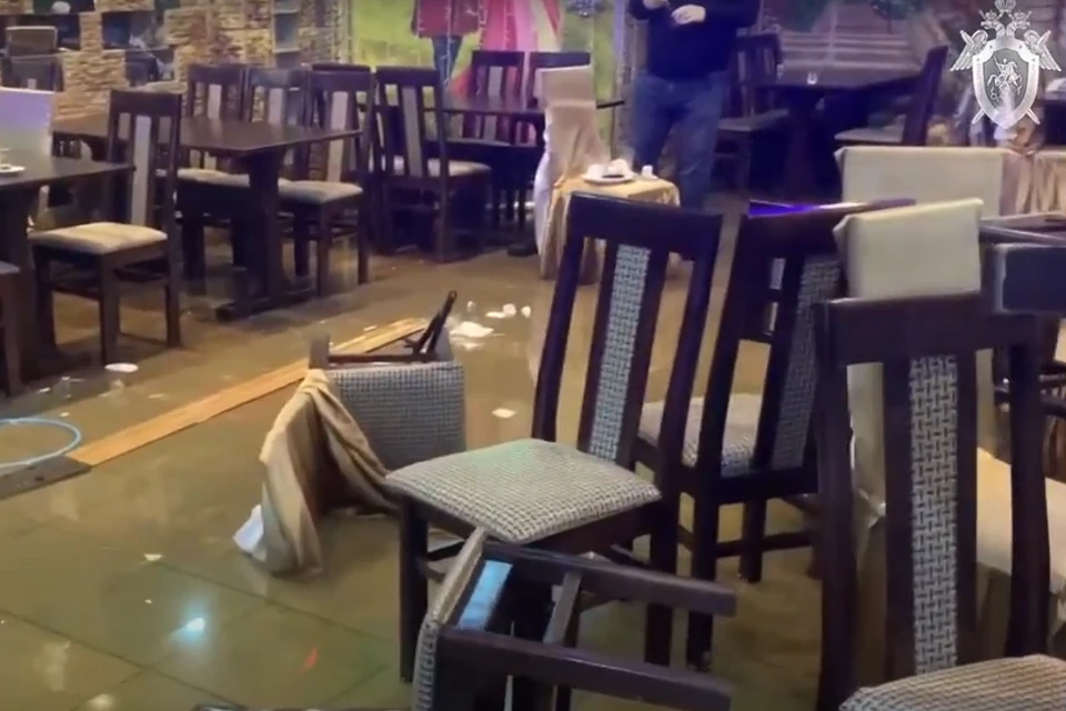 Мужчина погиб при перестрелке в кафе в Шлиссельбурге. Фото: кадр с видео ГСУ СК РФ по ЛО.