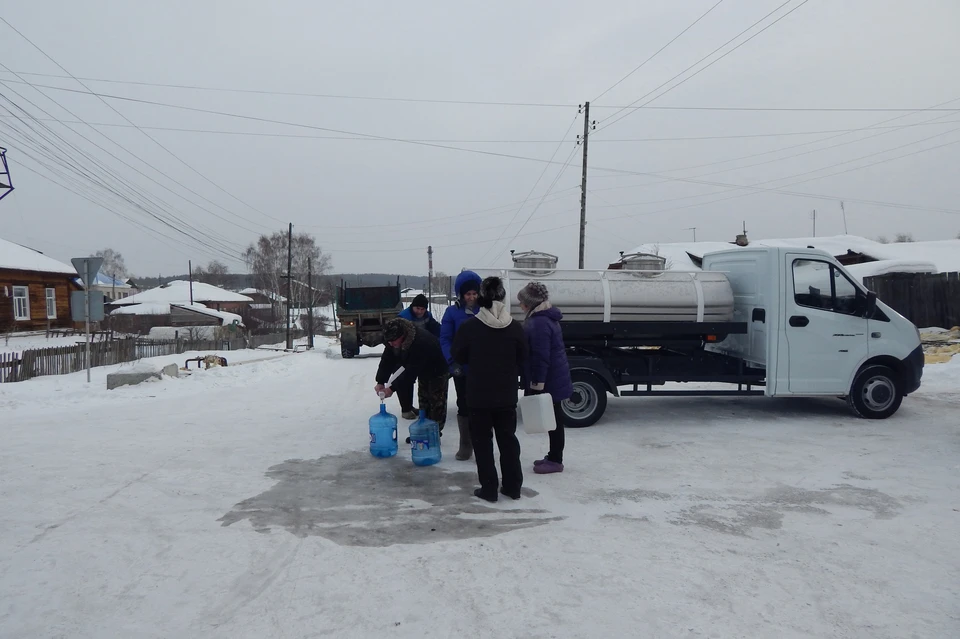 Для жителей организован подвоз воды. Фото: пресс-служба администрации Нязепетровского района