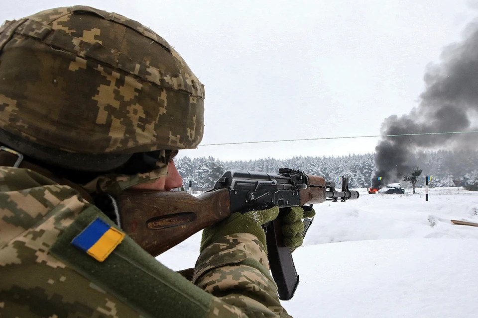 Группировка вооруженных сил Украины на Донбассе усиливается уже второй месяц подряд. Фото: Zuma/TASS