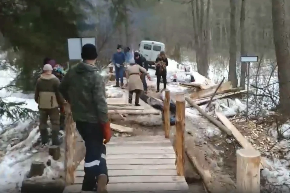 Фото: скриншот видео, опубликованного в сообществе "Белые Берега@ соцсети vk.com/
