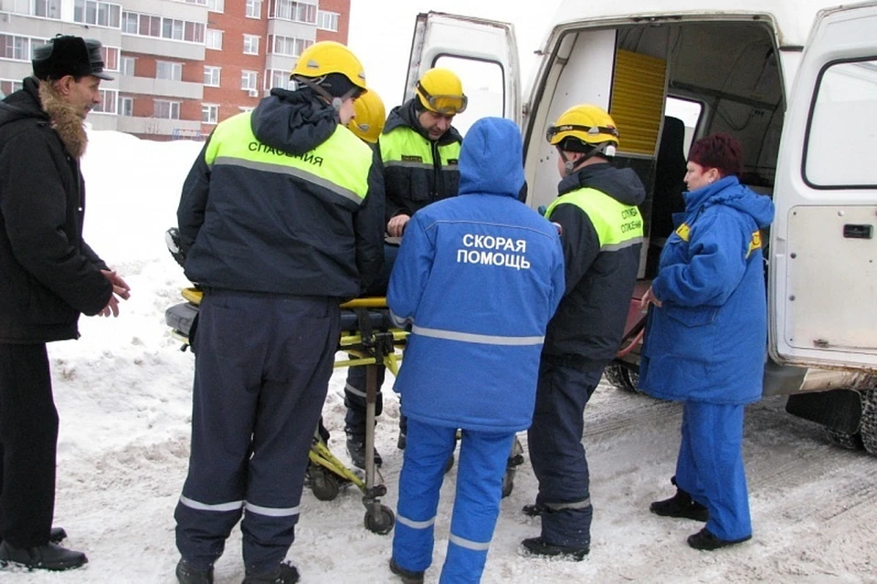В Кемерове 33-летний мужчина едва не погиб в собственной квартире. Фото: Кемеровская служба спасения