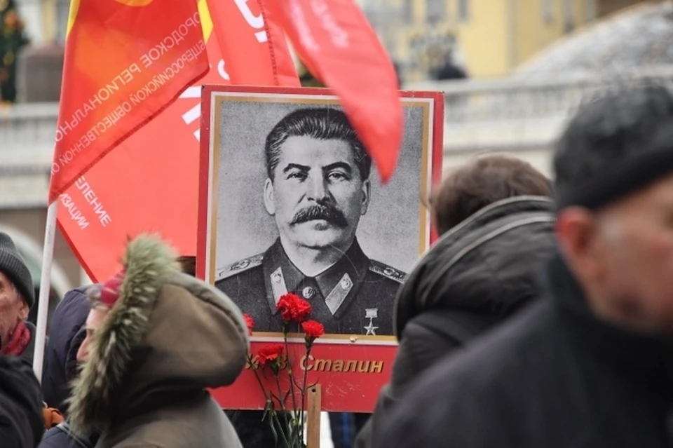 В Новосибирском кассационном военном суде пересмотрели уголовное дело о первом покушении на Иосифа Сталина.