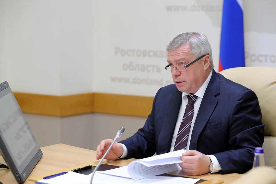 Василий Голубев прокомментировал жалобы дончан и рассказал о возможном снятии ковидных ограничений. Фото: пресс-служба правительства Ростовской области