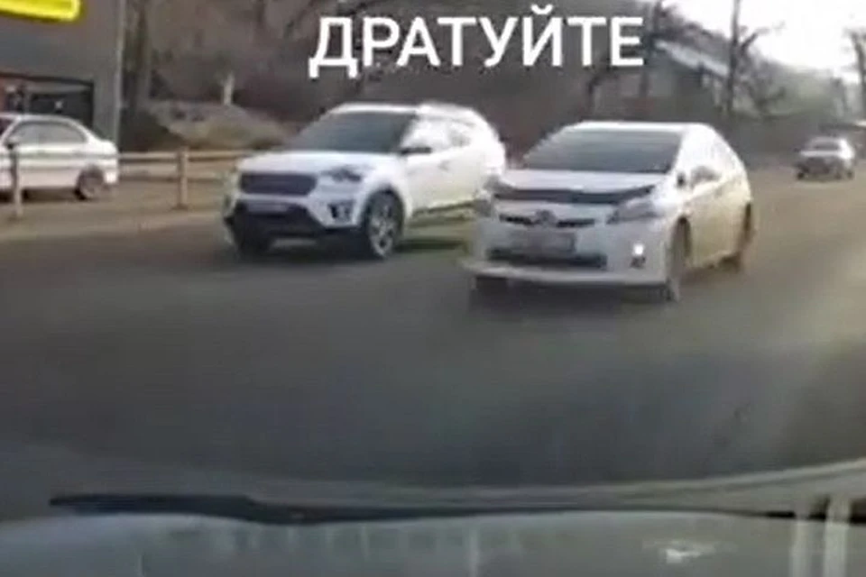 Торопыга выехал на полосу встречного движения