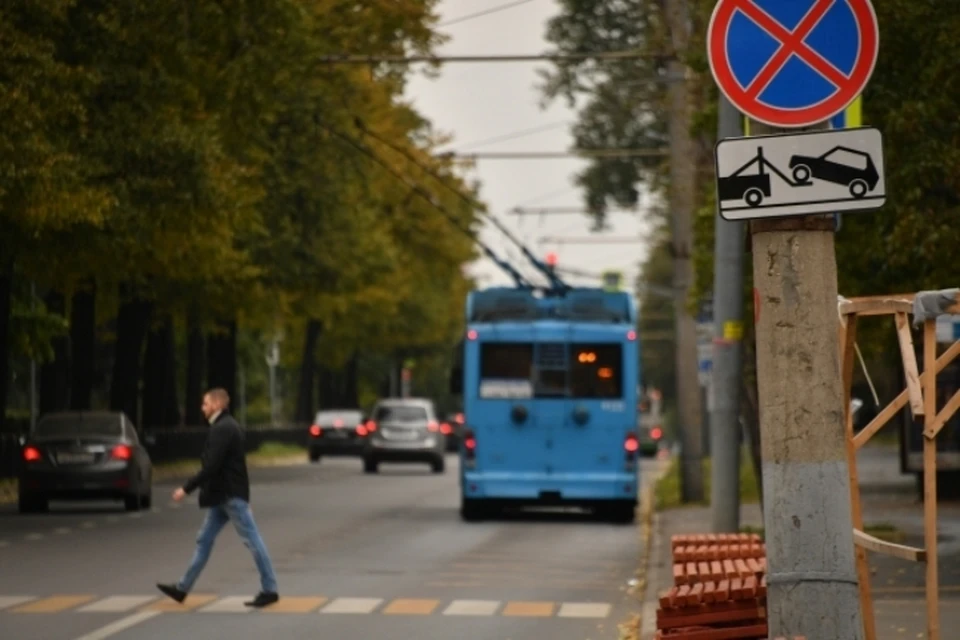 Стоянку автотранспорта ограничат на одной из улиц Новокузнецка
