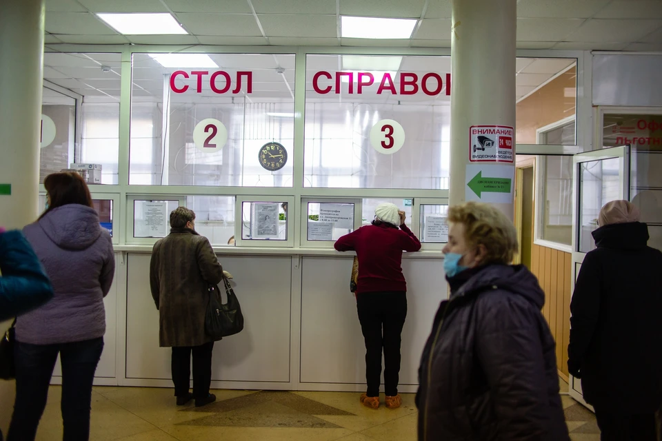 Врачи продолжают бороться с пандемией