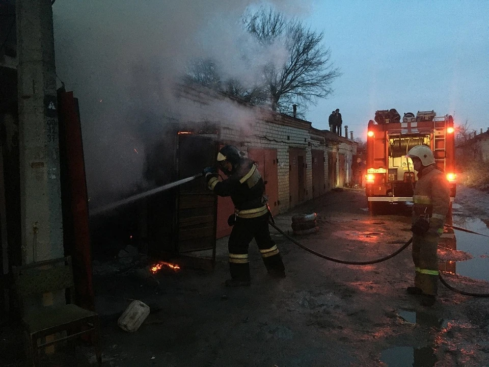 Наиболее крупные возгорания зафиксированы частных домах на улицах Широкой и Верхней Луговой