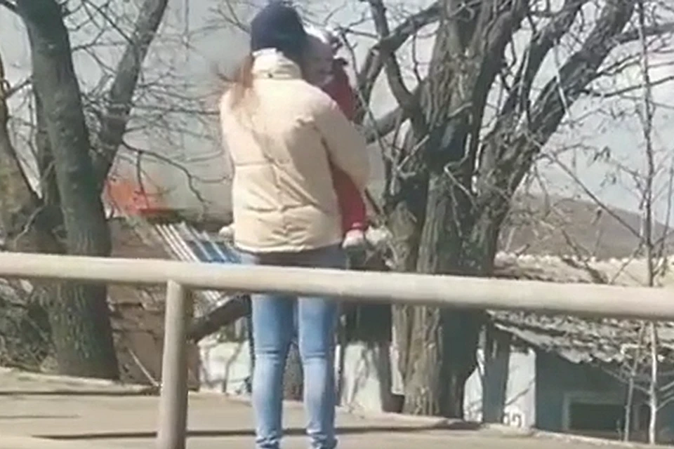 Пожар случился среди бела дня