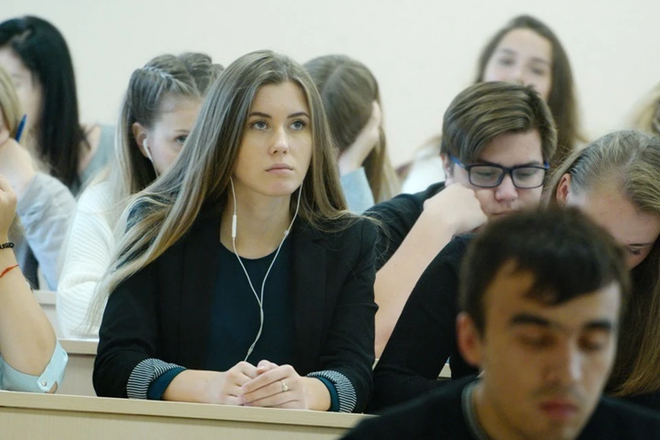 У будущих абитуриентов появилась возможность окончательно определиться с теми вузами или колледжами, куда они будут подавать документы.