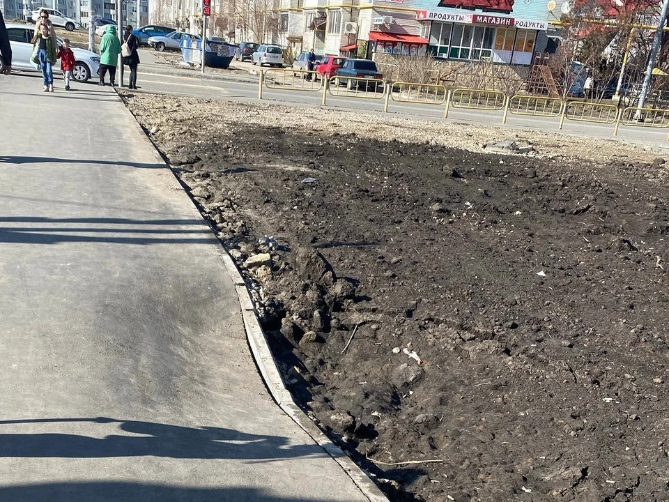 Тротуар на Менякина. Фото соцсетей