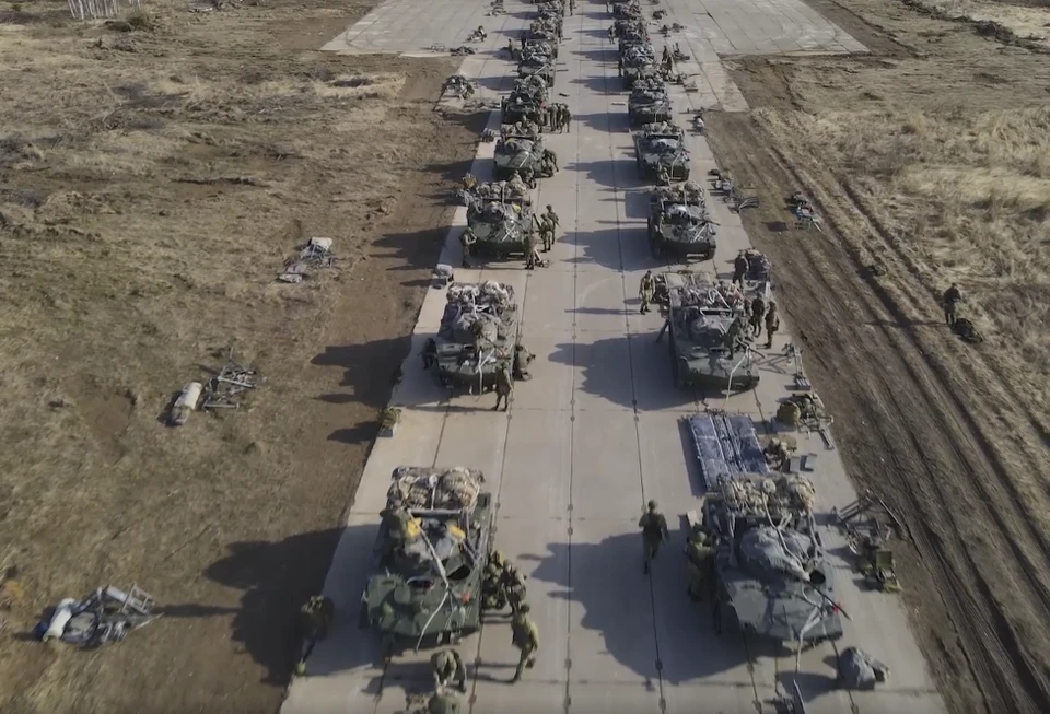 Часть военных формирований уже прибыла. Фото: скриншот из видео Минобороны РФ
