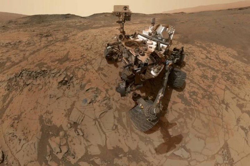 Если что, то марсоход за марсианский год запасется кислородом на несколько часов.