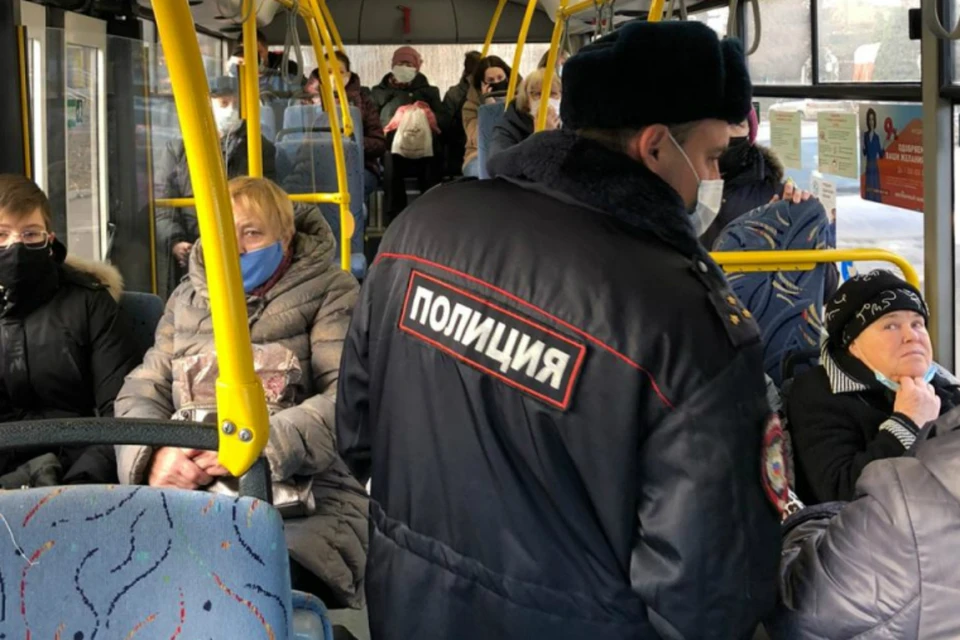 В Ростове обнаружили 124 нарушителя масочного режима в общественном транспорте