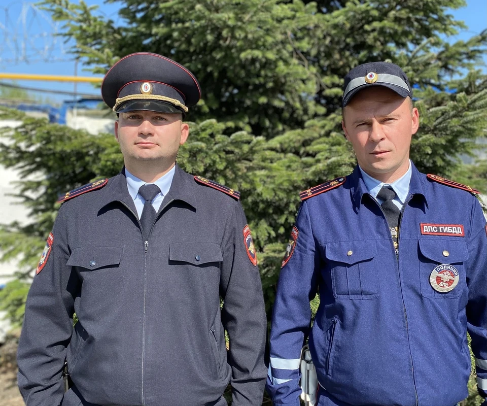 Лейтенанты полиции Александр Литвиненко и Николай Кияницкий. Фото: пресс-служба ГУ МВД России по Краснодарскому краю