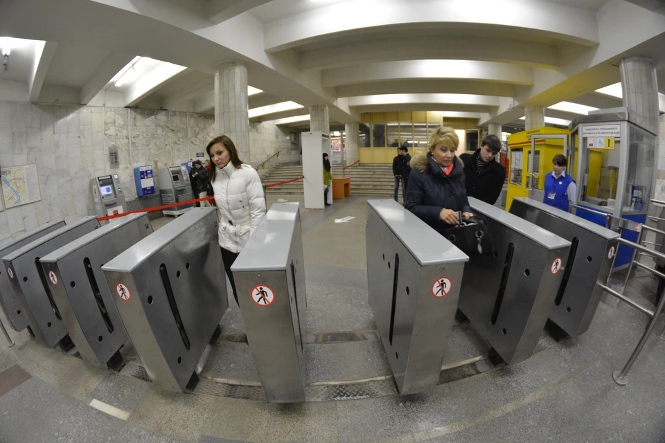 Турникетов в метро станет больше.