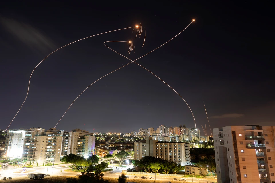 Армия Израиля сообщила о пуске более 200 ракет из сектора Газа