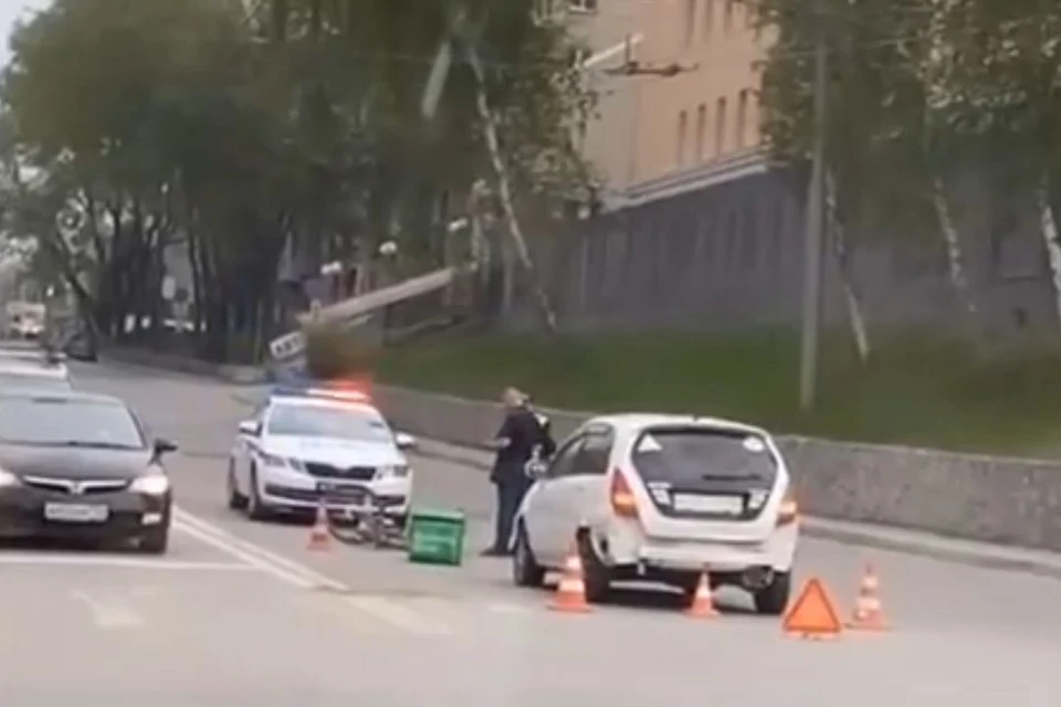 ДТП произошло на пешеходном переходе. Фото: скриншот из виде.