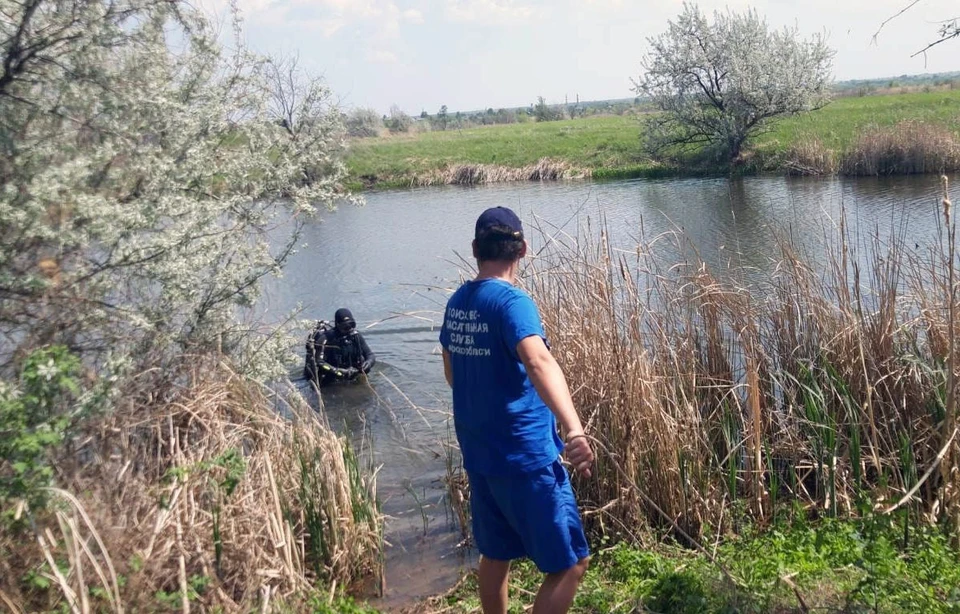 Водолазы нашли тело парня на глубине четырех метров / Фото: ПСС Самарской области