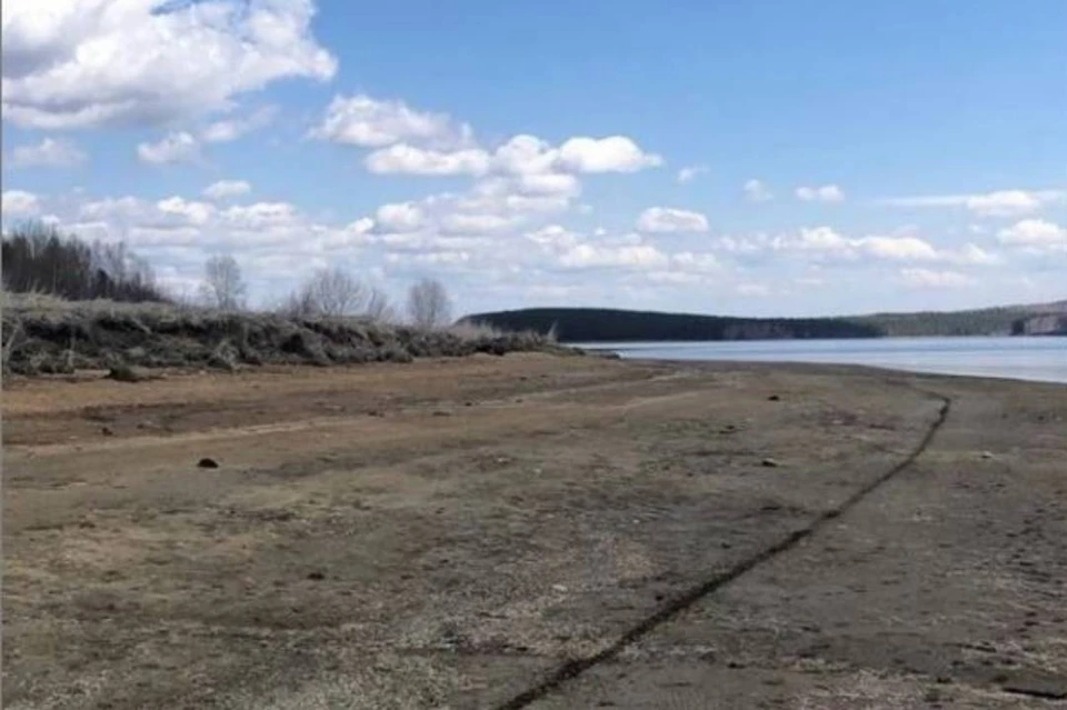 По факту снижения уровня воды в Иркутском водохранилище проведут проверку. Фото: Байкальская межрегиональная природоохранная прокуратура