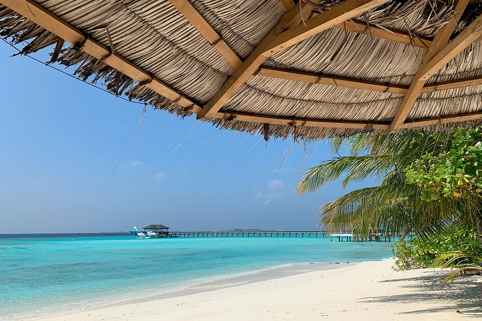 Мальдивские острова - один из немногих открытых для россиян пляжных курортов.