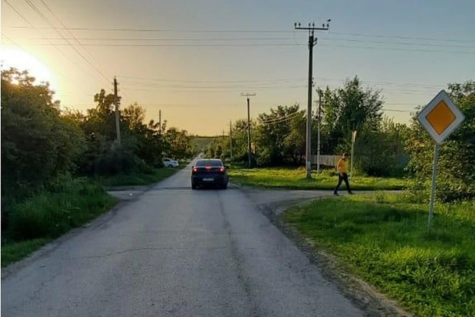 Автоинспекторы еще уточняют причины и обстоятельства аварии Фото: отдел пропаганды УГИБДД