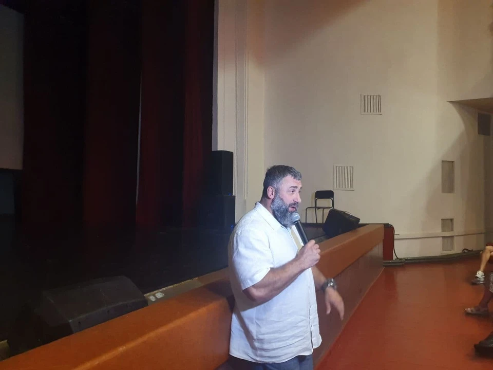 Вячеслав Максюта на встрече в ДК Заводского района