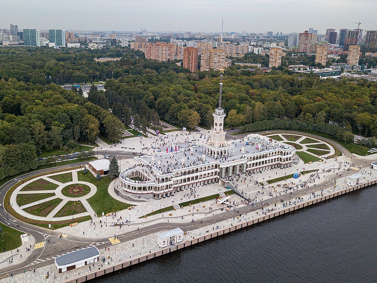 В Москве подорожала парковка у Северного речного вокзала - KP.RU