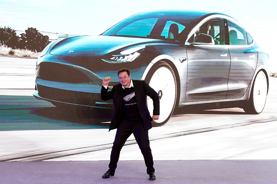 Глава Tesla Илон Маск высказался о возможности выпускать электрокары в России.